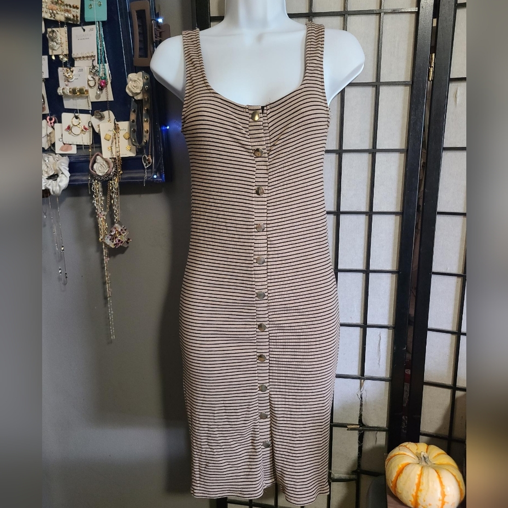 RUE 21 NEW cream amd black stripe maxi S